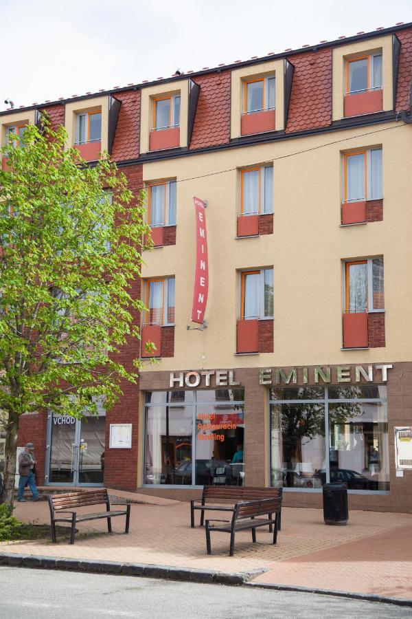 סטופאבה Hotel Eminent מראה חיצוני תמונה